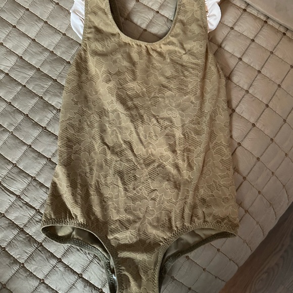 Eberjey Khaki Green Girls Swimsuit Size 8. Lace pattern  In excellent condition - Picture 3 of 8